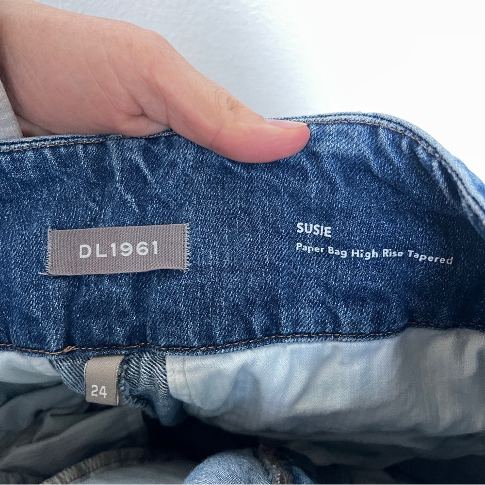 DL1961 Susie Paper Bag High Rise Tapered Jeans Size 24 - Picture 9 of 9